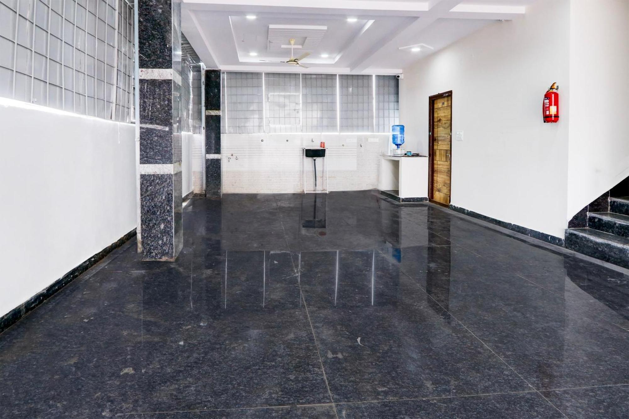 Super Hotel O Adibatla Near Tcs Ibrahimpatan Экстерьер фото
